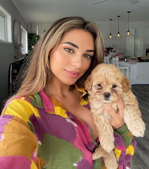 Georgia Hassarati owns a pet dog