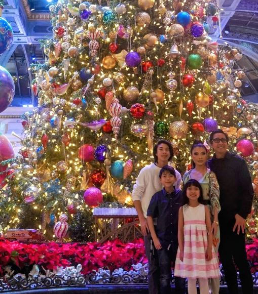 Jennie Nguyen enjoys Christmas with her family