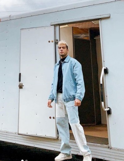 Jeronimo Cantillo height is 6 feet 2 inches