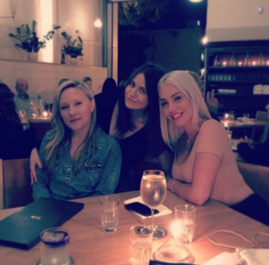 Jessyka with her friends
