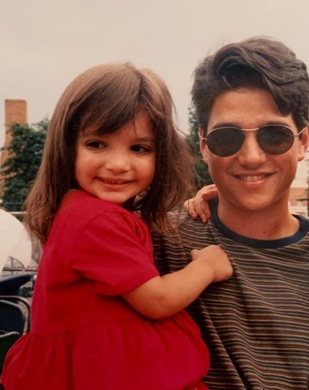 Julia Macchio childhood picture wih her father