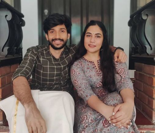 Kishen Das with his sister
