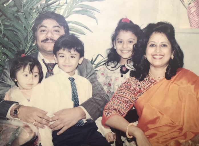 Krisha Shah old image with her father mother and siblings