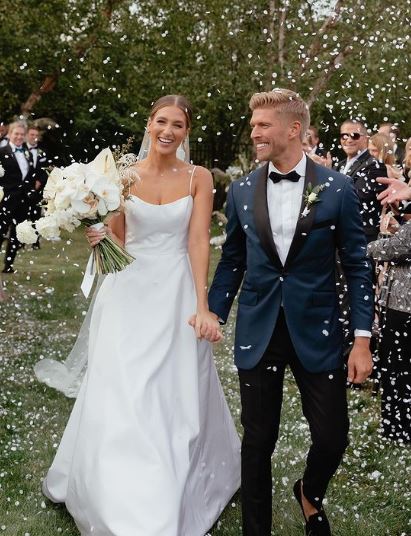 Kyle Cooke and Amanda wedded on 25 September 2021