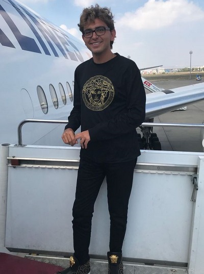 Navid Sole height is 5 feet 11 inches