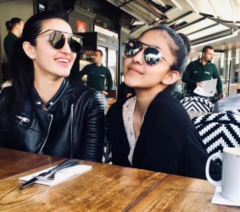 Neha Shetty with her younger sister