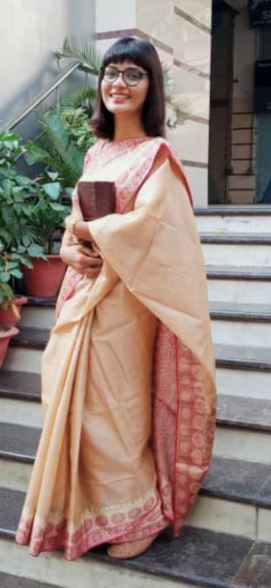 Neha Singh Rathore height