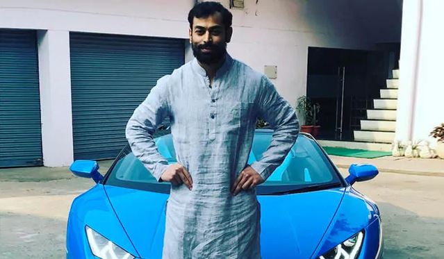 Prateek Yadav has a Lamborghini car