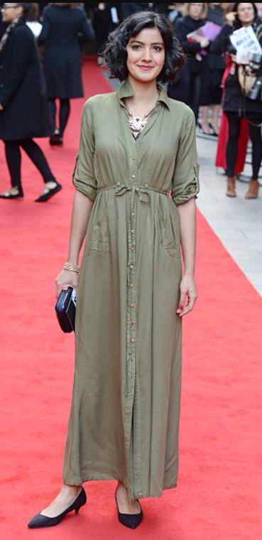 Rakhee Thakrar height