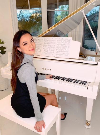 Vanessa Merrell likes to play Piano