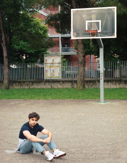 Zoran Pingel likes to play Basketball