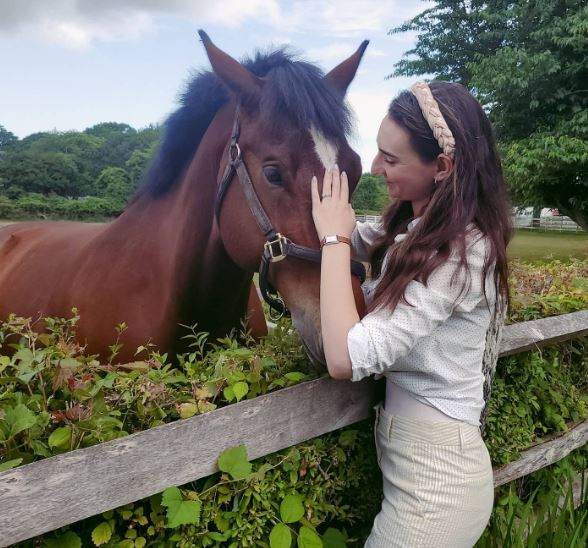 Abigail Shapiro is an animal lover