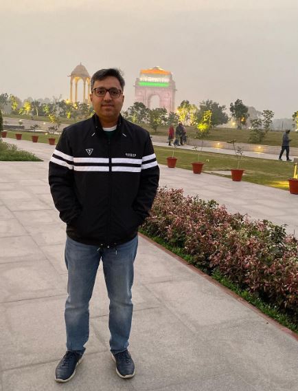 Ashneer Grover height