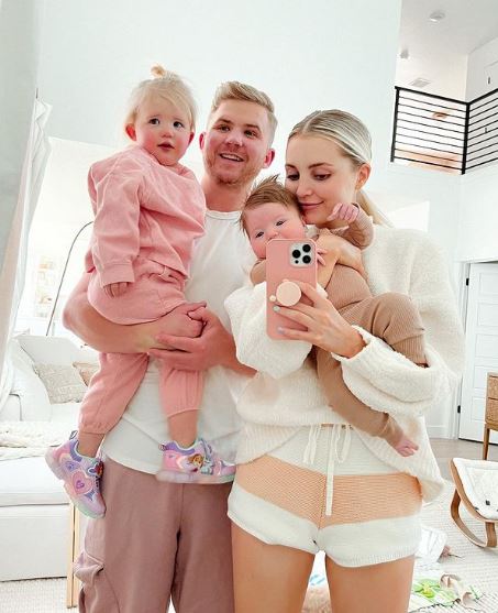 Aspyn Ovard with her husband and daughters