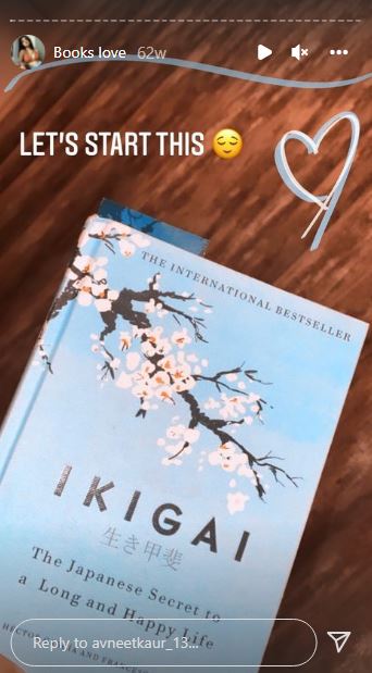 Avneet Kaur likes to read books