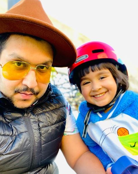 Bappa Lahiri with his son