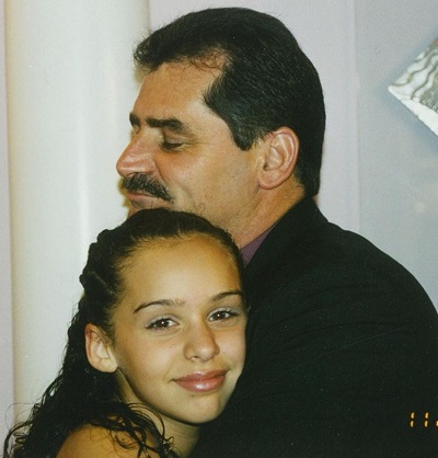 Carli Bybel childhood picture with her dad Stephen Bybel