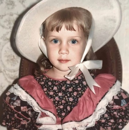 Carlolina Miranda childhood picture