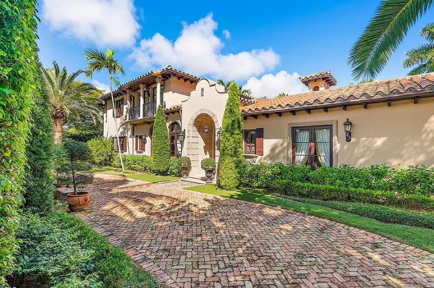 Caryn Zucker luxurious mansion