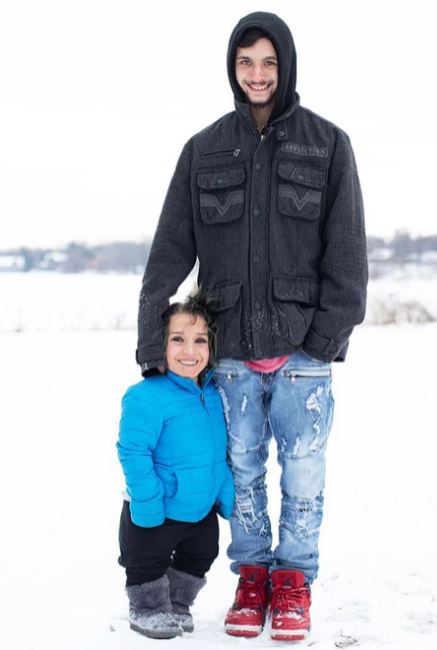 Cassee's boyfriend, Blake is twice taller than her