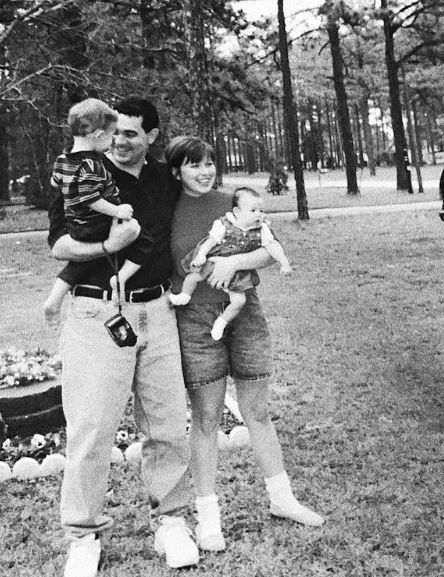 Childhood photo of Anneliese with her family