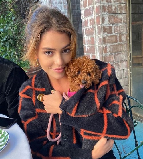 Clara Wilsey has a pet dog