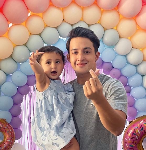 Daniel and his daughter Zoe Natalia Miranda