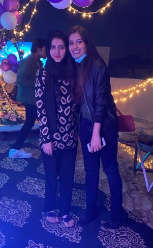Dua Aamir height