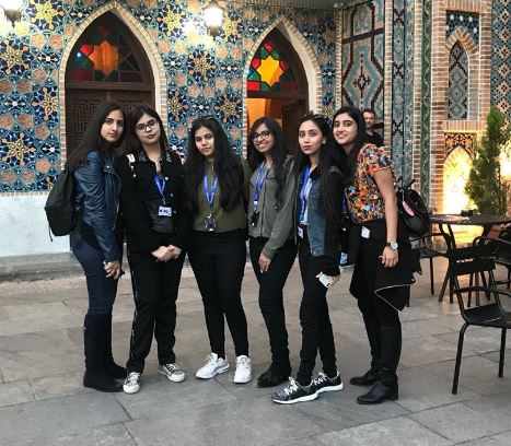 Dua Aamir with her friends