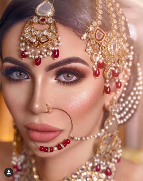 Faryal Makhdoom facts