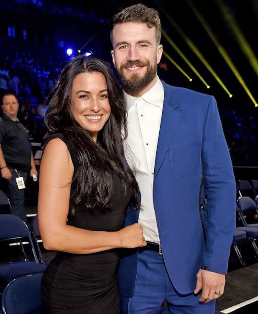 Hannah Lee Fowler with her husband
