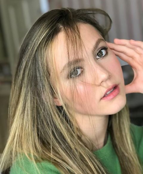 Iris Apatow bio