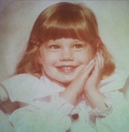 Jessica Phillips childhood picture