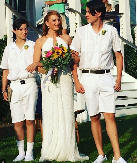 Jessica Phillips second marriage picture