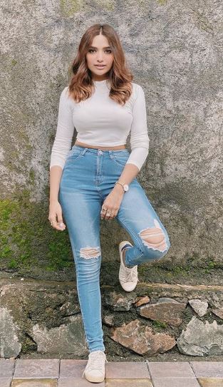 Jiya Shankar height