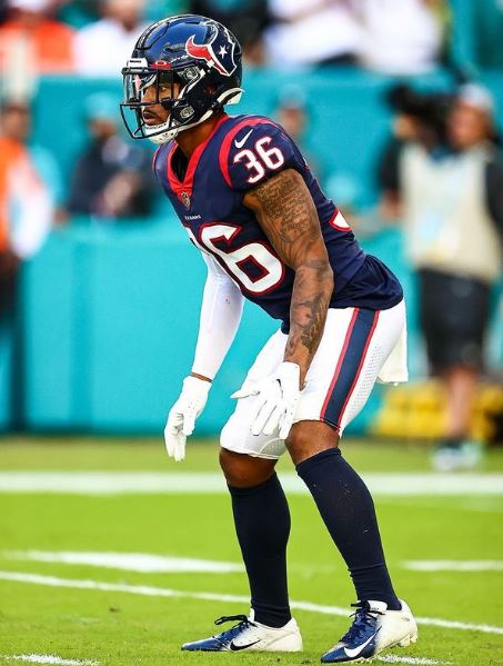 Jonathan Owens football career