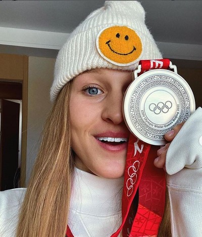 Julia Marino is a celebrated SnowBoarder from Westport, Connecticut, United States