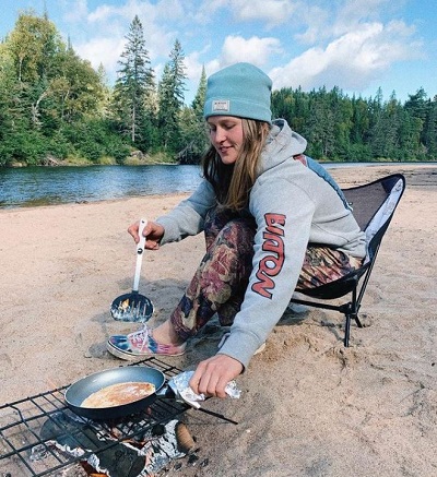 Julia Marino loves traveling