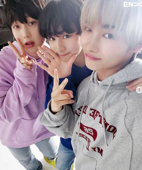 Jungwon with his friends