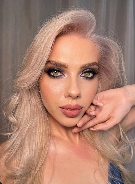 Kate Shumskaya Instagram debut