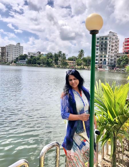 Naznin Munni loves traveling
