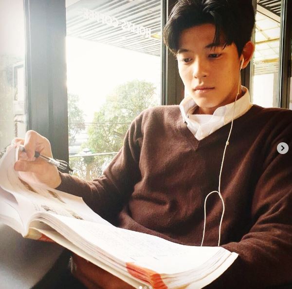 Park Solomon loves reading