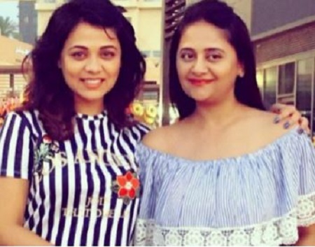 Prarthana Behere with her sister