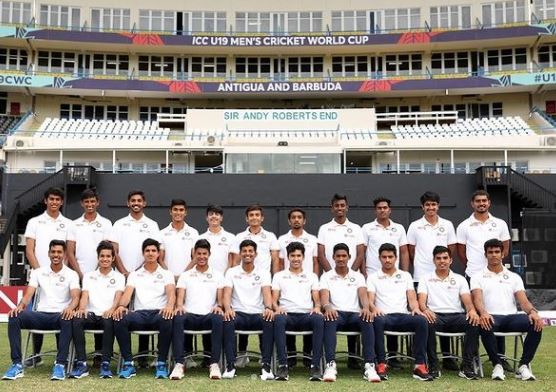 Raj Bawa with his Cricket team