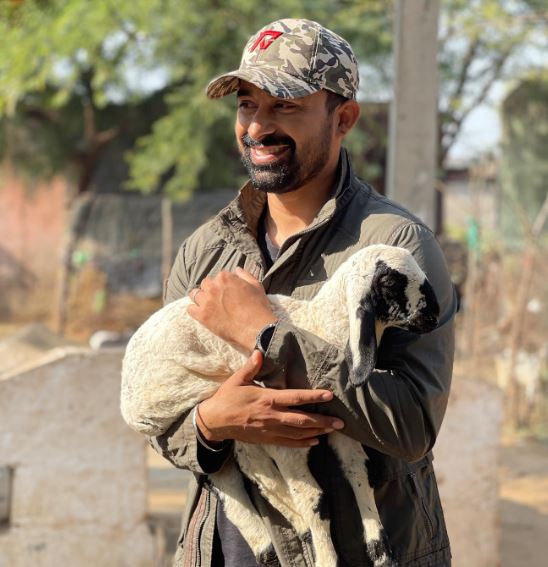 Rannvijay Singha is an animal lover