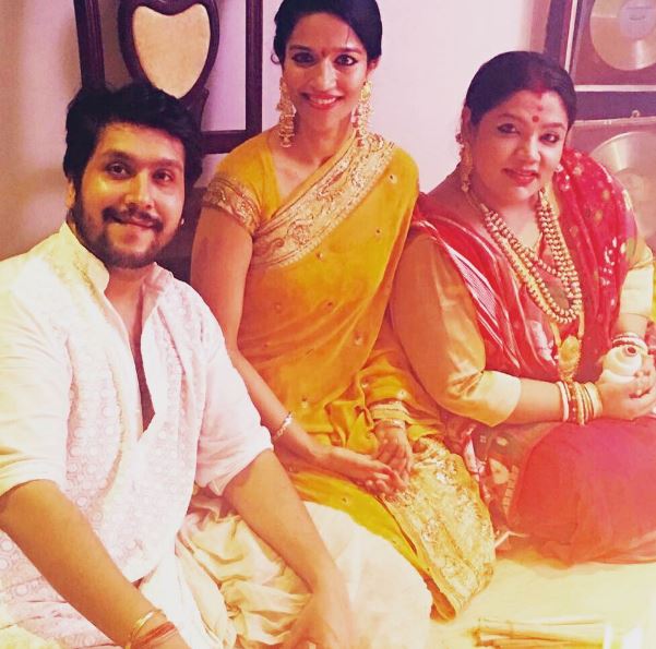 Rema Lahiri with her brother and sisterinlaw