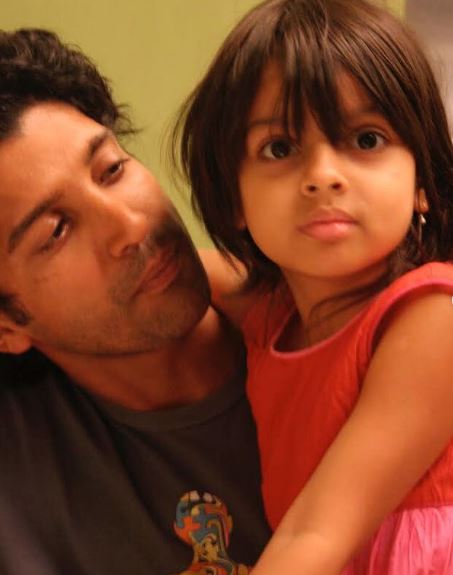 Shakya Akhtar old image with her dad