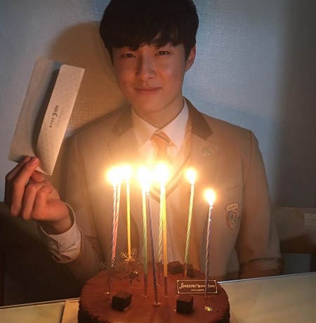 Yoon Chan young Age, Birthday & Zodiac Sign