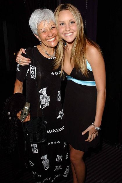 Amanda Bynes and her mother