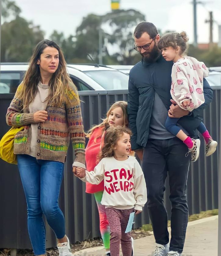 Amelia Warner with her spouse Jamie Dornan and kids Dulcie Dornan, Elva Dornan, Alberta Dornan